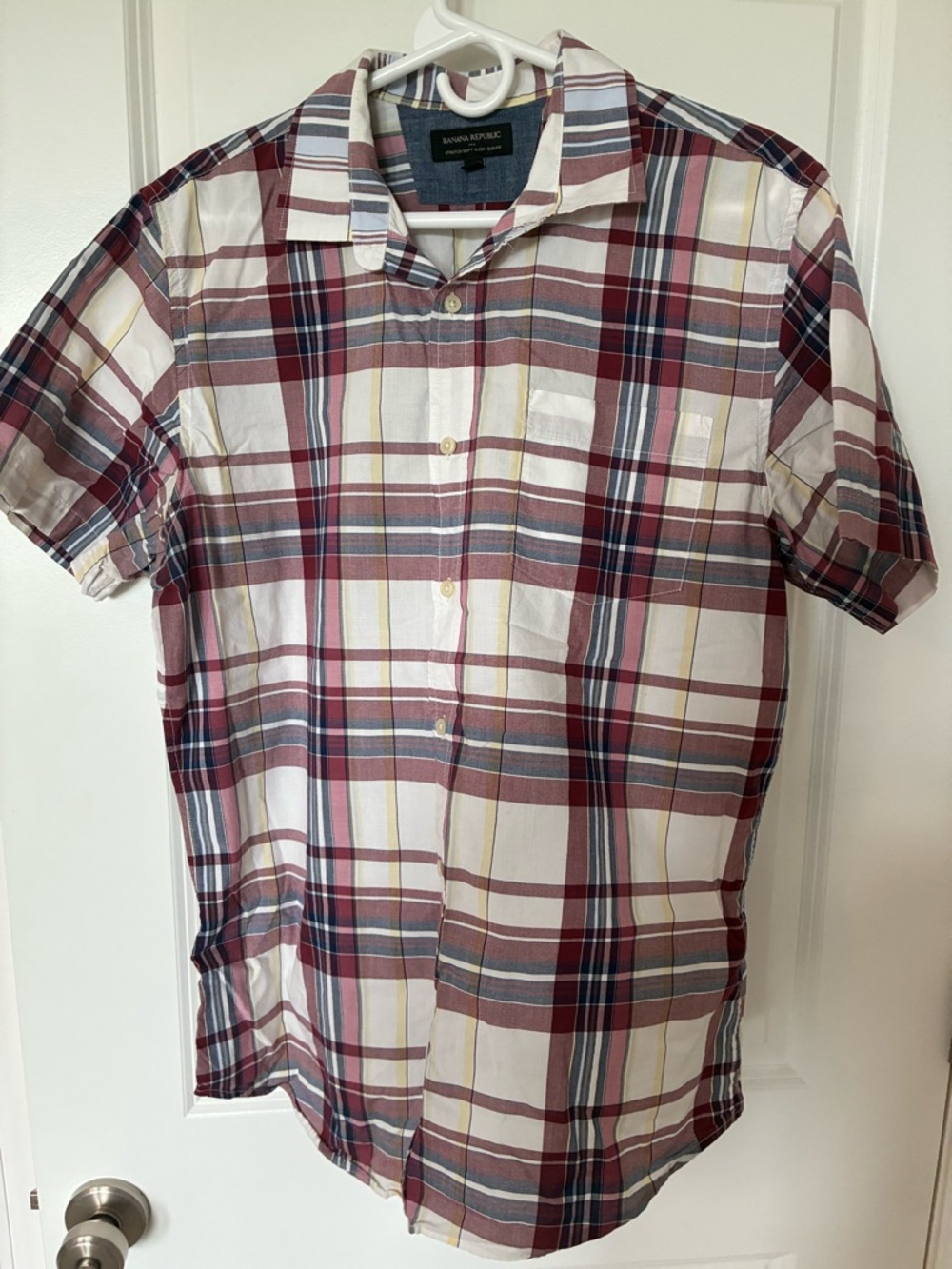 Banana Republic Men's Short-Sleeve Plaid Button-Down Shirt - Size L